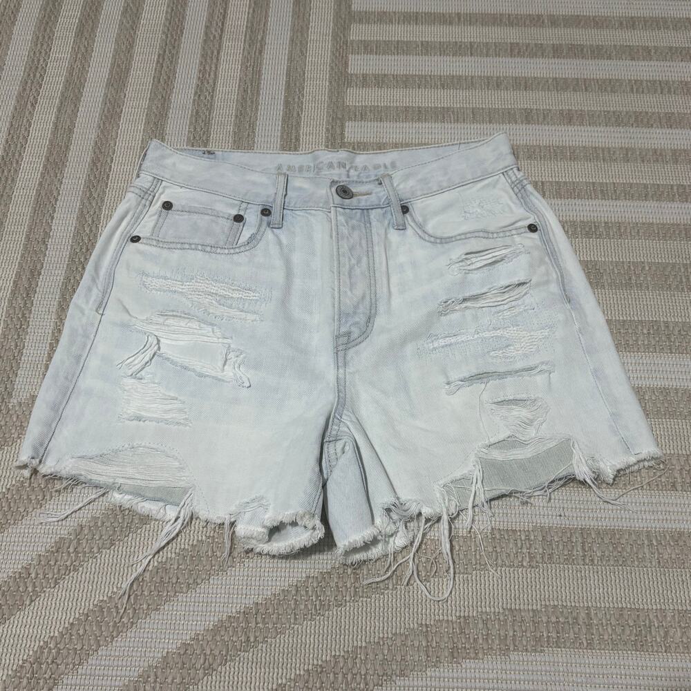 American Eagle Light Wash Denim Size 4 Cut Off Jean Shorts Boho